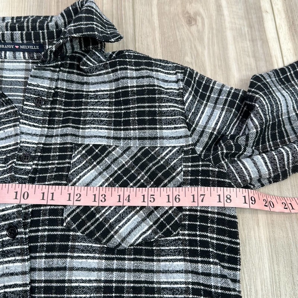 Brandy Melville plaid flannel button up casual shirt - Picture 6 of 6